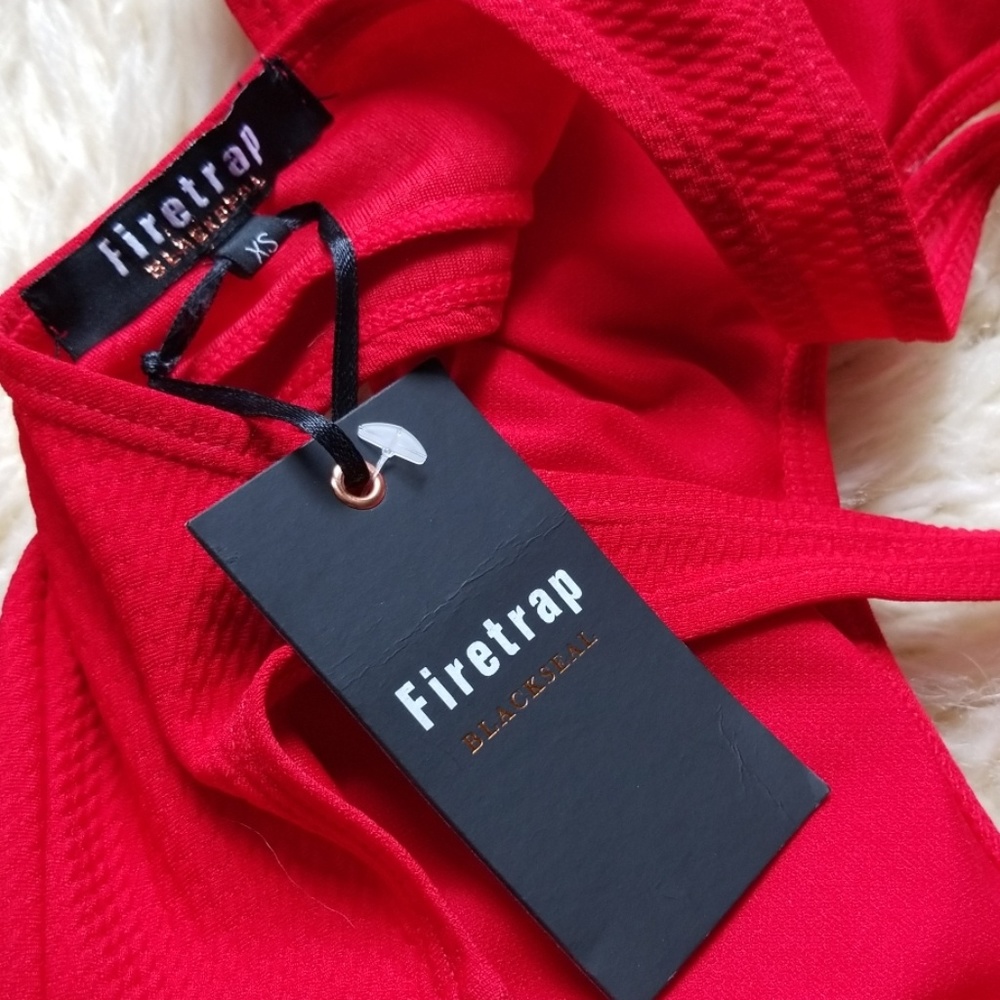 ASOS Red Ribbed Tie-Shoulder Bikini Set - Picture 7 of 7